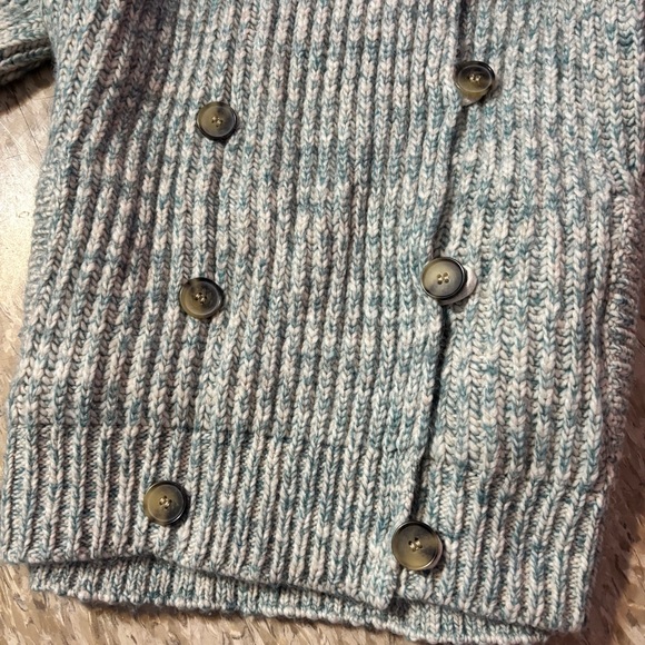 Gray Ribbed Button-Up Sweater - Picture 4 of 5